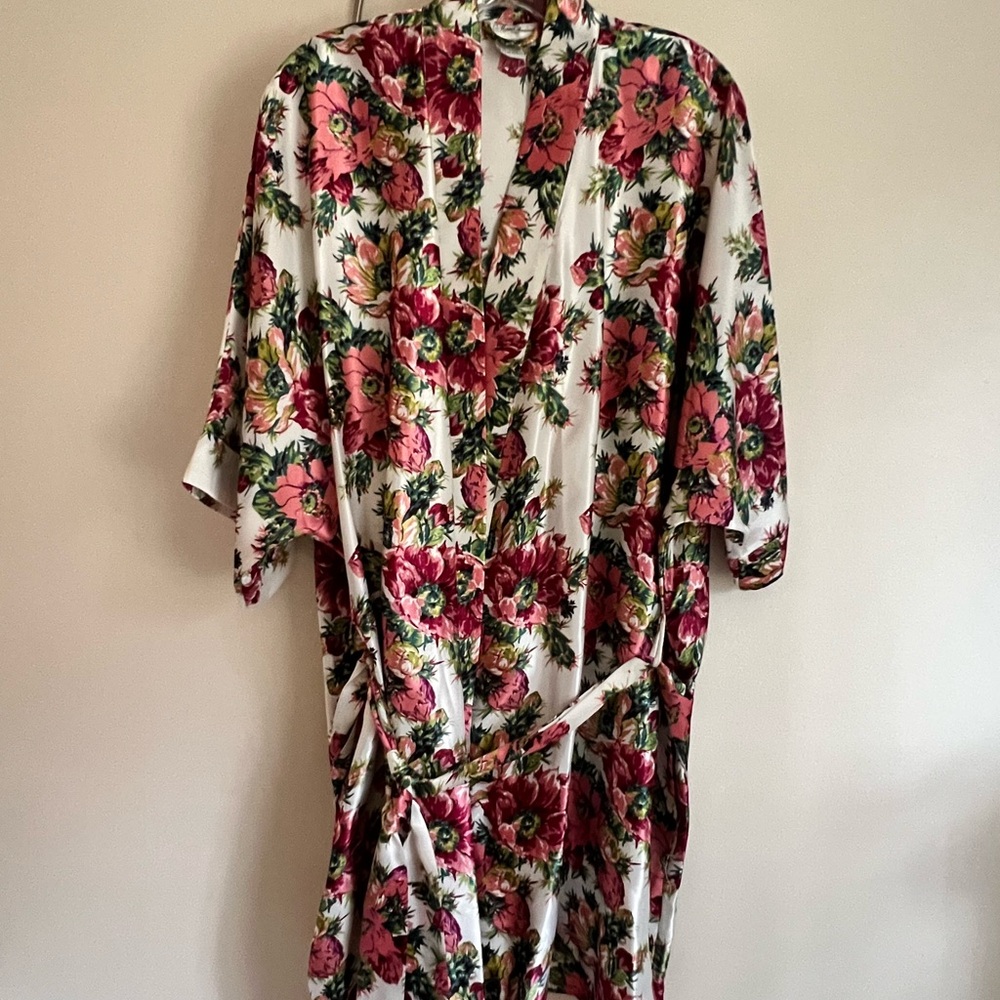 Floral Women's Robe with 2 chemises